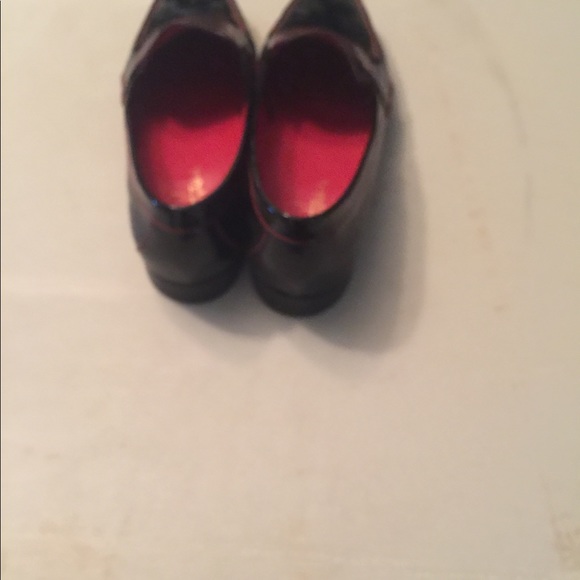 Shoes - Picture 5 of 6